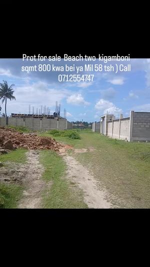 Beach Plot kinauzwa Beach Two, Kigamboni, Dar Es Salaam (800 sqm) Beach Plot kinauzwa Beach Two, Kigamboni, Dar Es Salaam (800 sqm)
