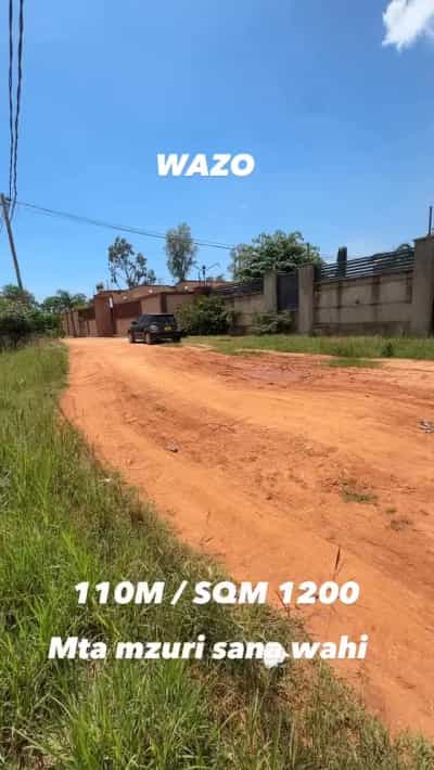 Kiwanja kinauzwa Wazo, Dar Es Salaam (1200 sqm) Kiwanja kinauzwa Wazo, Dar Es Salaam (1200 sqm)
