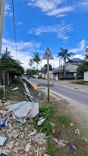 Kiwanja kinauzwa Mikocheni, Dar Es Salaam sqm 900