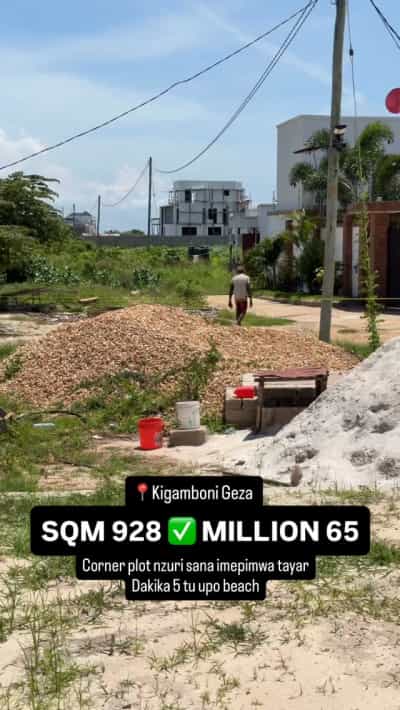 Beach Plot kinauzwa Kigamboni, Dar Es Salaam (928 sqm) Beach Plot kinauzwa Kigamboni, Dar Es Salaam (928 sqm)