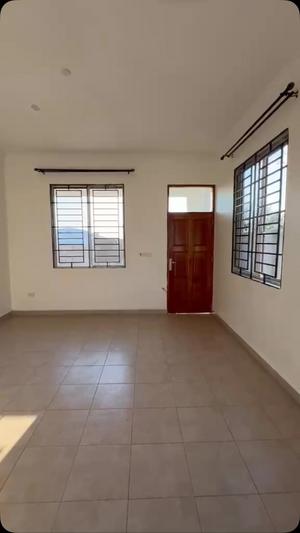 Nyumba ya vyumba vitatu inapangishwa Iyumbu Nhc, Dodoma Nyumba ya vyumba vitatu inapangishwa Iyumbu Nhc, Dodoma