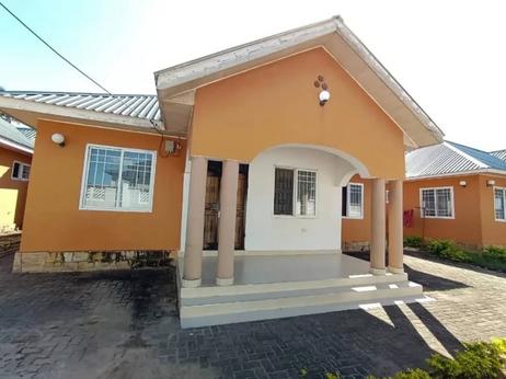 Apartment ya vyumba vitatu inapangishwa Bunju B, Dar Es Salaam Apartment ya vyumba vitatu inapangishwa Bunju B, Dar Es Salaam