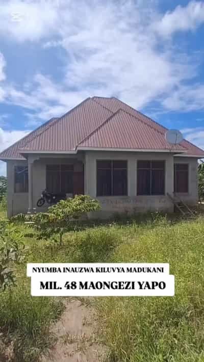 Nyumba ya vyumba vinne inauzwa Kiluvya Madukani Makurunge, Dar Es Salaam (800 sqm)