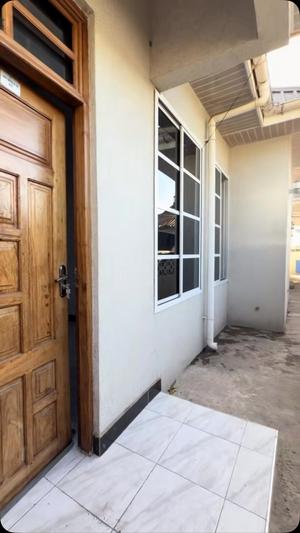 Nyumba ya vyumba vitano inapangishwa Sinza, Dar Es Salaam
