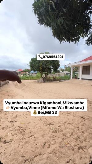 Nyumba ya vyumba vinne inauzwa Mikwambe, Dar Es Salaam (300 sqm) Nyumba ya vyumba vinne inauzwa Mikwambe, Dar Es Salaam (300 sqm)