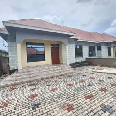 Apartment ya vyumba viwili inapangishwa Kitunda Kivule Njiapanda Ya Shule, Dar Es Salaam Apartment ya vyumba viwili inapangishwa Kitunda Kivule Njiapanda Ya Shule, Dar Es Salaam