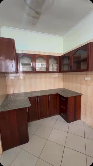 Nyumba ya vyumba vinne inauzwa Mbezi Beach Masana, Dar Es Salaam (1000 sqm) Nyumba ya vyumba vinne inauzwa Mbezi Beach Masana, Dar Es Salaam (1000 sqm)