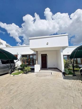 3 Bedrooms Villa for Rent in Msasani, Dar Es Salaam