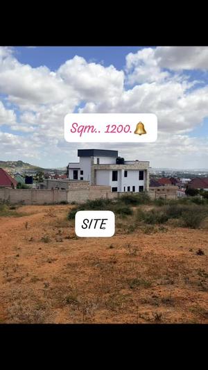 Kiwanja kinauzwa Makulu Oysterbay, Dodoma sqm 1200