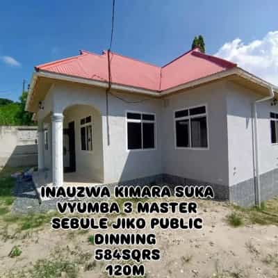 Nyumba ya vyumba vitatu inauzwa Kimara Suka, Dar Es Salaam (584 sqm)