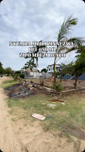 Nyumba ya vyumba vitatu inauzwa Mbezi Beach, Dar Es Salaam (1350 sqm) Nyumba ya vyumba vitatu inauzwa Mbezi Beach, Dar Es Salaam (1350 sqm)