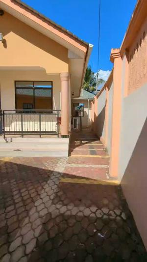 3 Bedrooms House for Rent in Bonyokwa, Dar Es Salaam 3 Bedrooms House for Rent in Bonyokwa, Dar Es Salaam