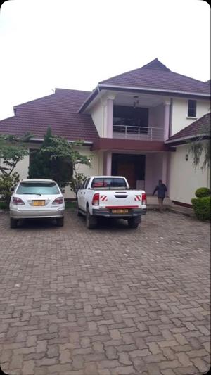 House for Sale in Arusha Mjini (2000 sqm) House for Sale in Arusha Mjini (2000 sqm)