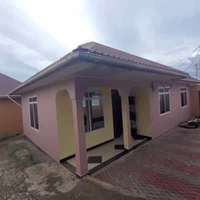 Nyumba ya vyumba vitatu inapangishwa Kinyerezi Mwanzo Mgumu, Dar Es Salaam