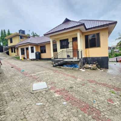 Nyumba/Apartment ya vyumba viwili inapangishwa Kimara, Dar Es Salaam
