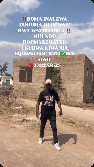 Nyumba ya vyumba vinne inauzwa Mlimwa C Kwa Waziri Mkuu, Dodoma (450 sqm) Nyumba ya vyumba vinne inauzwa Mlimwa C Kwa Waziri Mkuu, Dodoma (450 sqm)