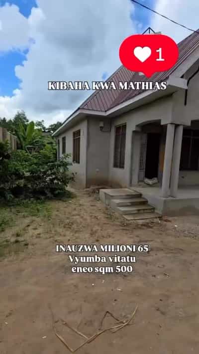 Nyumba ya vyumba vitatu inauzwa Kibaha Kwa Mathias, Pwani (400 sqm) Nyumba ya vyumba vitatu inauzwa Kibaha Kwa Mathias, Pwani (400 sqm)