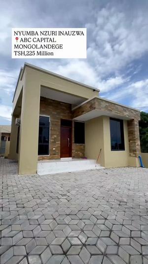 Nyumba ya vyumba vitatu inauzwa Abc Capital Mongolandege, Dar Es Salaam (400 sqm) Nyumba ya vyumba vitatu inauzwa Abc Capital Mongolandege, Dar Es Salaam (400 sqm)