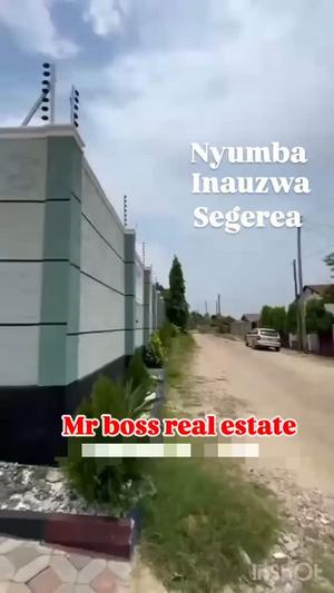 Nyumba ya vyumba vitatu inauzwa Tabata Segerea, Dar Es Salaam (450 sqm) Nyumba ya vyumba vitatu inauzwa Tabata Segerea, Dar Es Salaam (450 sqm)