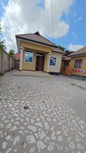 Nyumba/Apartment ya vyumba viwili inapangishwa Chanika Buyuni, Dar Es Salaam Nyumba/Apartment ya vyumba viwili inapangishwa Chanika Buyuni, Dar Es Salaam