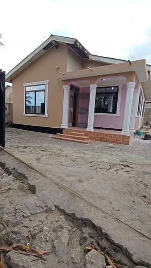 Nyumba ya vyumba vitatu inapangishwa Pugu, Dar Es Salaam Nyumba ya vyumba vitatu inapangishwa Pugu, Dar Es Salaam