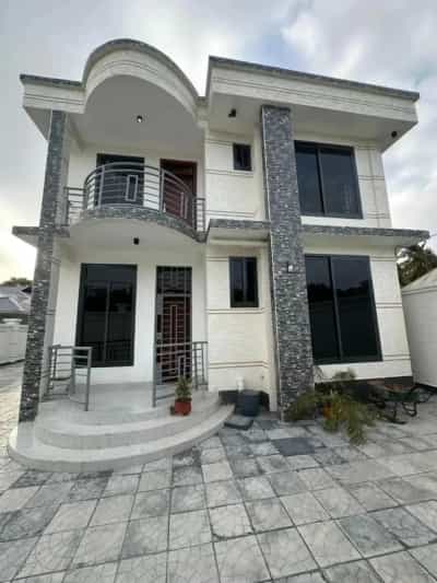 2 Bedrooms Apartment for Rent in Kunduchi Beach, Dar Es Salaam