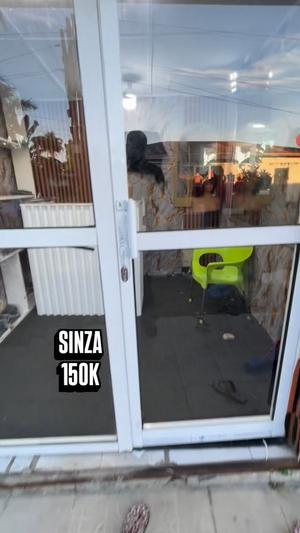 Duka linapangishwa Sinza, Dar Es Salaam