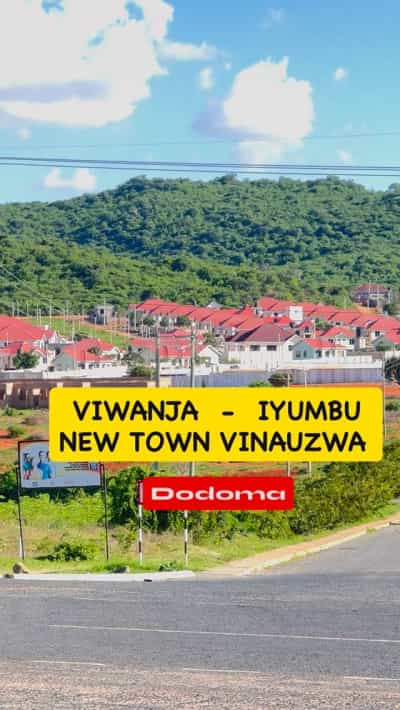 Kiwanja kinauzwa Iyumbu New Town Center, Dodoma (7400 sqm)