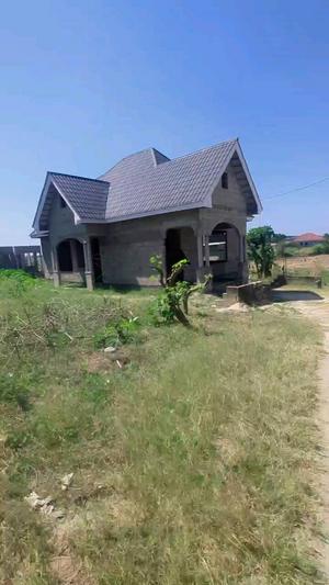 Kiwanja kinauzwa Kigamboni Kibugumo, Dar Es Salaam sqm 500