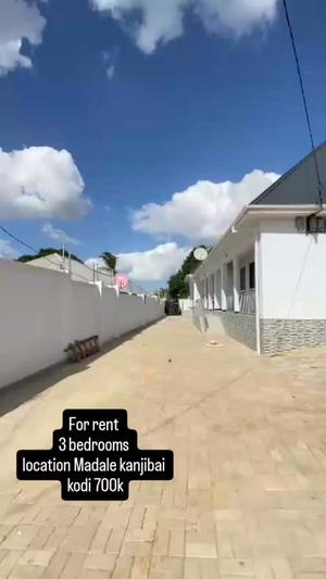 Nyumba ya vyumba vitatu inapangishwa Madale Kanjibai, Dar Es Salaam Nyumba ya vyumba vitatu inapangishwa Madale Kanjibai, Dar Es Salaam
