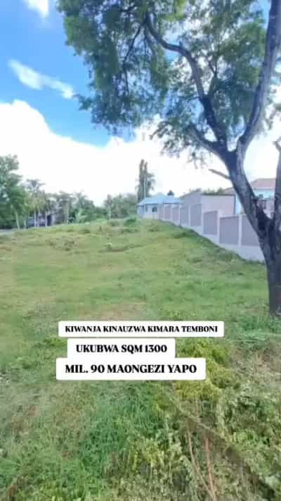 Kiwanja kinauzwa Kimara Temboni, Dar Es Salaam (1300 sqm)