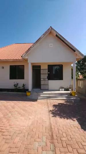 Nyumba ya vyumba vitatu inapangishwa Njedengwa, Dodoma Nyumba ya vyumba vitatu inapangishwa Njedengwa, Dodoma