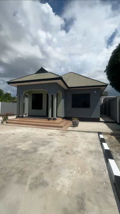 Nyumba ya vyumba vitatu inapangishwa Kigamboni- Kisiwani, Dar Es Salaam Nyumba ya vyumba vitatu inapangishwa Kigamboni- Kisiwani, Dar Es Salaam