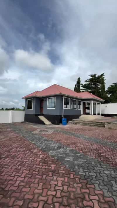 Nyumba ya vyumba vitatu inapangishwa Goba Njianne/Mkwajuni, Dar Es Salaam