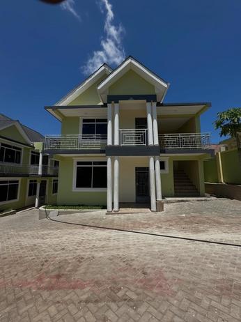 3 Bedrooms House/Apartment for Rent in Salasala, Dar Es Salaam