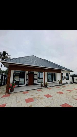 Nyumba ya vyumba vinne inauzwa Goba Njia Nne, Dar Es Salaam (500 sqm) Nyumba ya vyumba vinne inauzwa Goba Njia Nne, Dar Es Salaam (500 sqm)