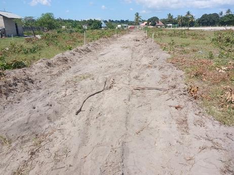 Viwanja vinauzwa Chanika Taliani Kigezi, Dar Es Salaam (400 sqm) Viwanja vinauzwa Chanika Taliani Kigezi, Dar Es Salaam (400 sqm)