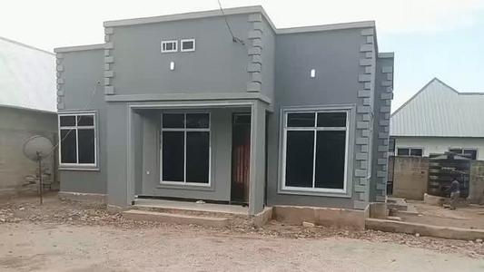 Nyumba ya vyumba vitatu inauzwa Nyashishi Nyanza, Mwanza (650 sqm)