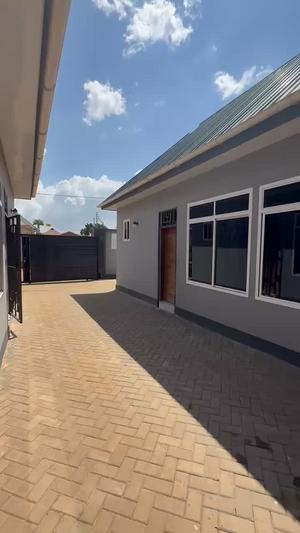 Nyumba ya chumba kimoja inapangishwa Mbezi Beach Africana, Dar Es Salaam Nyumba ya chumba kimoja inapangishwa Mbezi Beach Africana, Dar Es Salaam