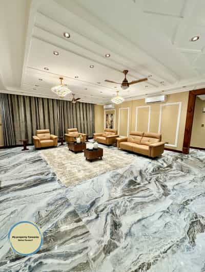 Apartment (Furnished) ya vyumba vitatu inapangishwa Upanga, Dar Es Salaam