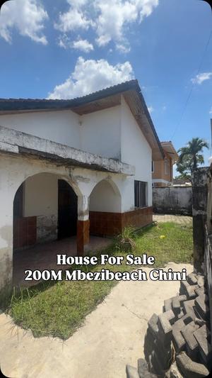 Nyumba inauzwa Mbezi Beach, Dar Es Salaam (400 sqm)