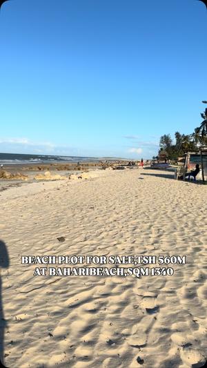 Beach Plot kinauzwa Baharibeach, Dar Es Salaam (1340 sqm) Beach Plot kinauzwa Baharibeach, Dar Es Salaam (1340 sqm)
