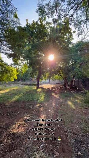 Beach Plot kinauzwa Mbezi Beach, Dar Es Salaam (1400 sqm)