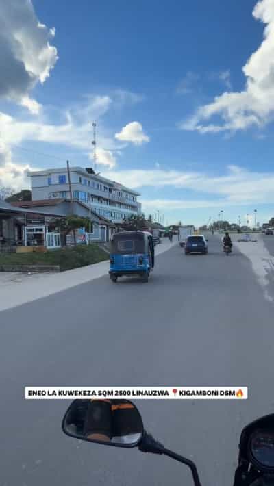 Kiwanja (Commercial Plot) kinauzwa Kigamboni, Dar Es Salaam (2500 sqm) Kiwanja (Commercial Plot) kinauzwa Kigamboni, Dar Es Salaam (2500 sqm)