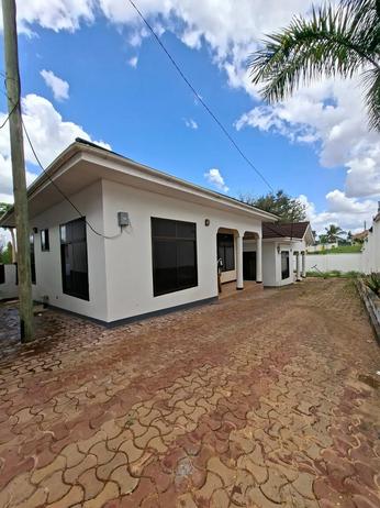 Apartment ya vyumba viwili inapangishwa Goba Njia 4, Dar Es Salaam Apartment ya vyumba viwili inapangishwa Goba Njia 4, Dar Es Salaam