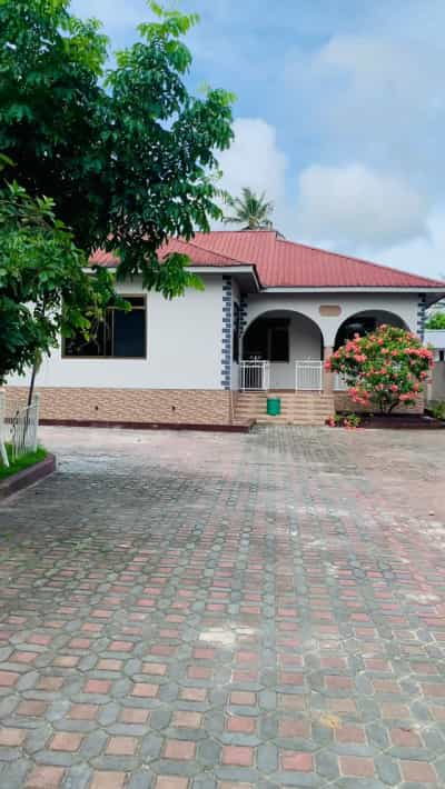 Nyumba ya vyumba vinne inapangishwa Bunju, Dar Es Salaam