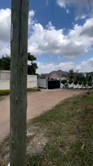 Kiwanja kinauzwa Makongo Ccm, Dar Es Salaam sqm 500 Kiwanja kinauzwa Makongo Ccm, Dar Es Salaam sqm 500