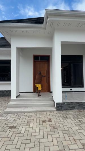 Nyumba ya vyumba vitano inauzwa Goba Magorofani, Dar Es Salaam