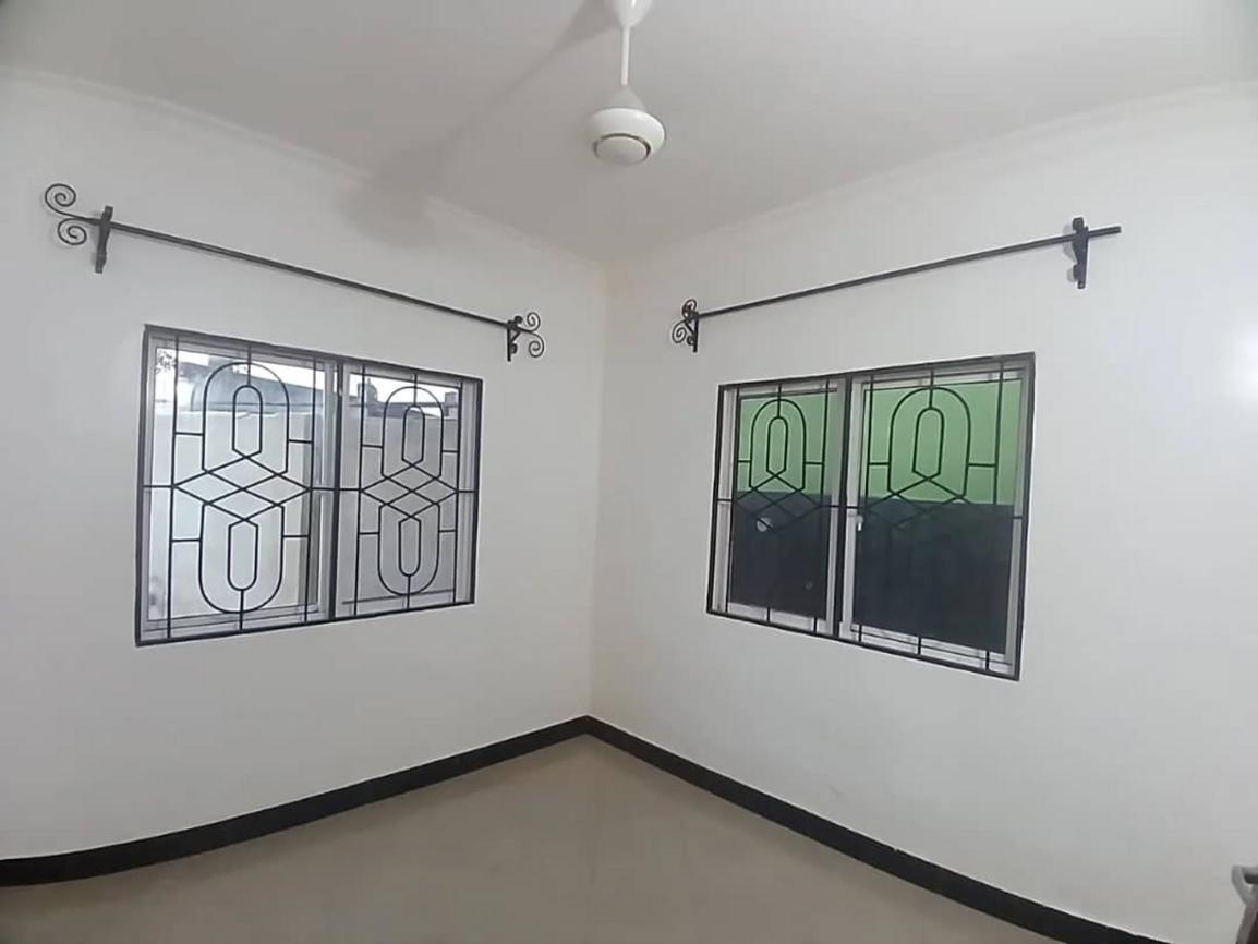 media -6 media -6