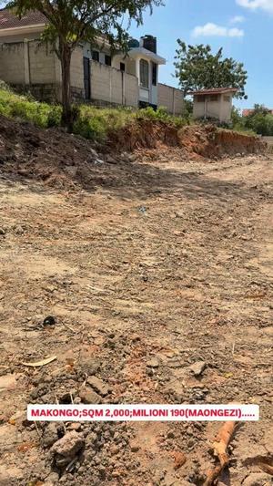Kiwanja kinauzwa Makongo Mwanzoni, Dar Es Salaam (2000 sqm)